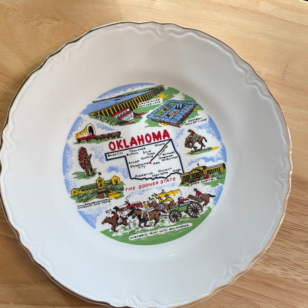 Vintage Oklahoma Souvenir Plate 9.5” | Sooner State Collector Plate | MCM Decor